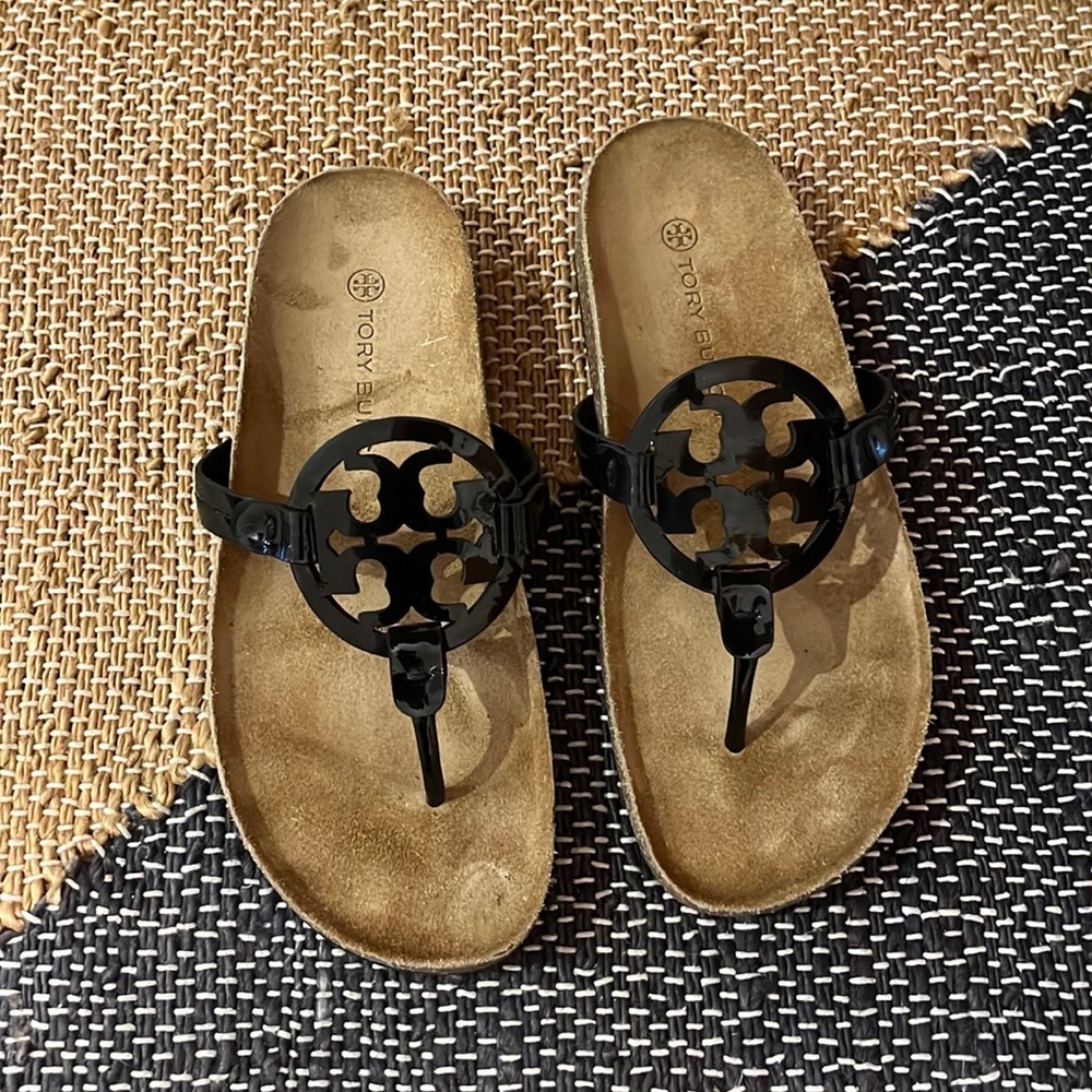 Tory Burch Cloud Miller Black Patent Leather Sandals 9 worn once.